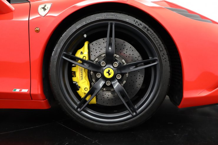 フェラーリ 458 Speciale F1 DCT 2014年モデル 国内1オーナー カーボン