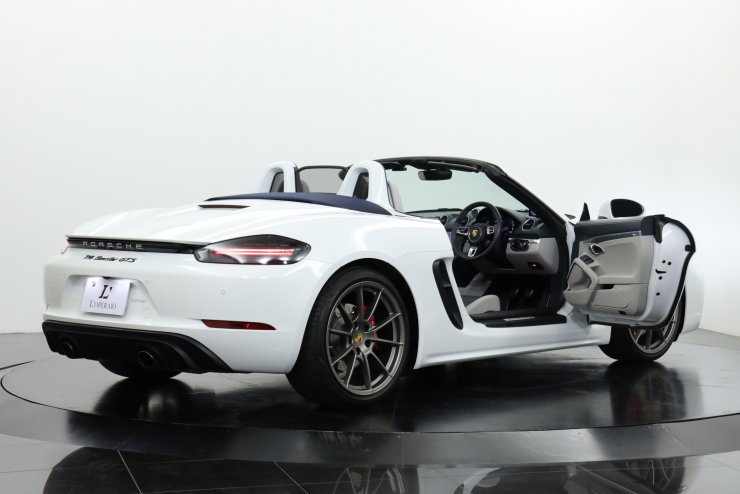 ポルシェ 718 Boxster GTS 4.0 6MT スポーツテックス×レザーインテリア