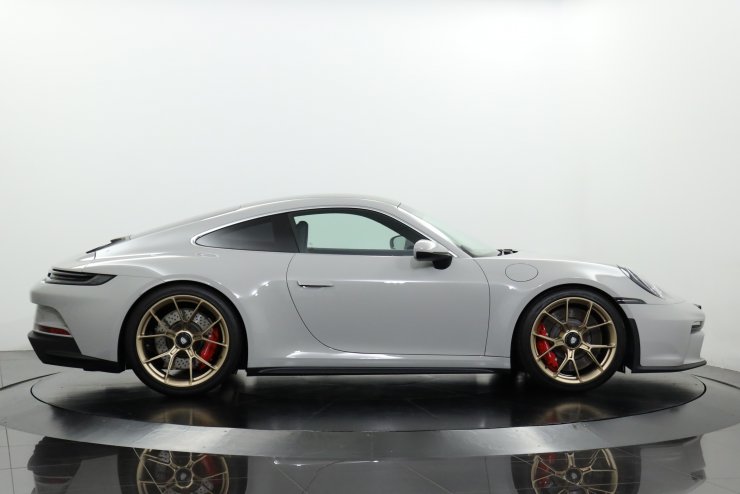 ポルシェ 911(Type992) GT3 ツーリングPKG 6MT スポーツクロノPKG ワン