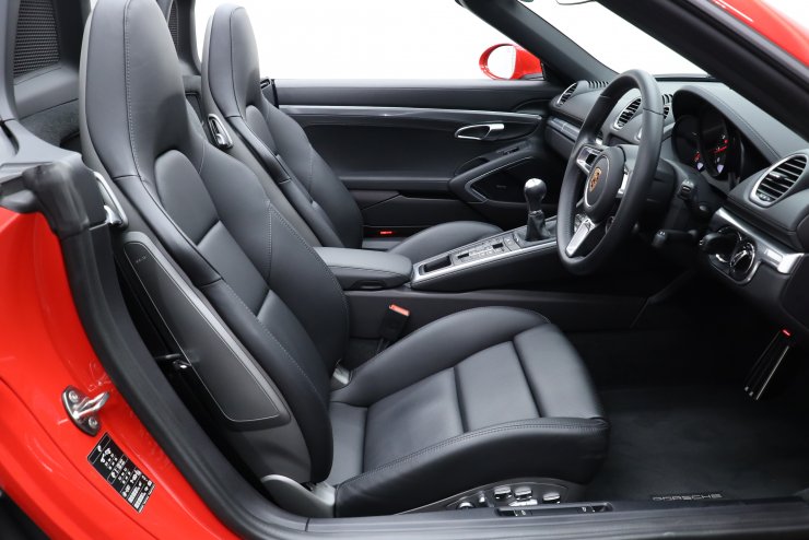 ポルシェ 718 Boxster GTS 4.0 6MT レザーインテリア 18Way