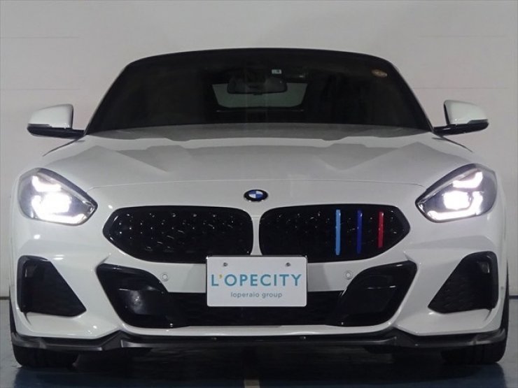 3173.スポーティモデル　Z4 フロントカウル、シート新品　千葉県柏市　即日配送、自走引き取りも可能 BMW Z4 Z4 sDrive20i M-sport イノベーションPKG シートヒーター