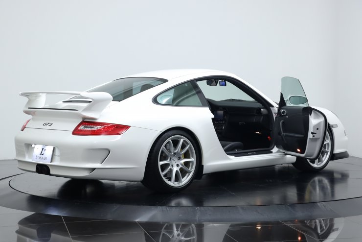 ポルシェ 911(Type997) GT3 6MT 正規ディーラー車 PCCB アダプティブ