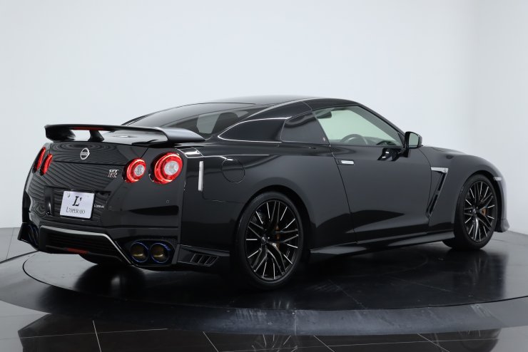 日産 GT-R Premium Edition 後期モデル 純正OPドライカーボンリア