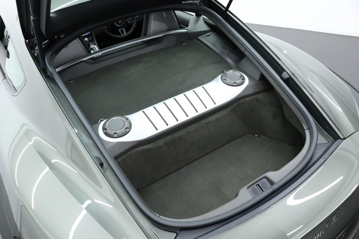 ポルシェ 718 Cayman GTS 4.0 PDK アゲートグレーレザー
