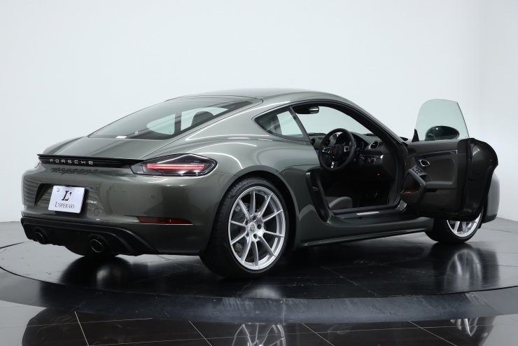 ポルシェ 718 Cayman GTS 4.0 PDK アゲートグレーレザー