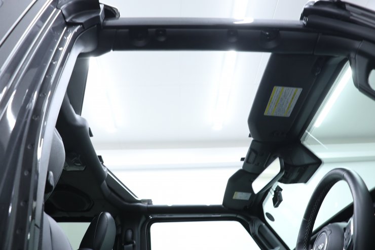 ジープ ラングラ―アンリミテッド 80th Anniversary Edition 110台限定