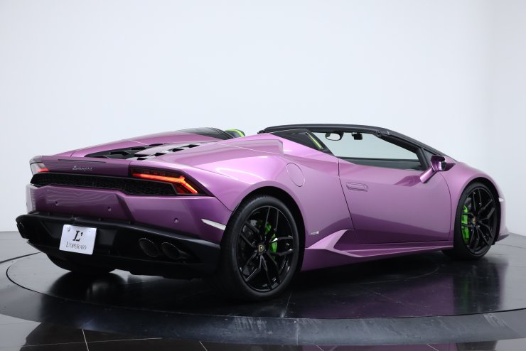ランボルギーニ ウラカン Spyder LP610-4 正規ディーラー車 有償色