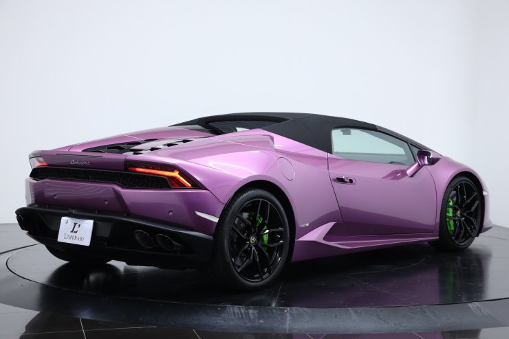 ランボルギーニ　ウラカン ランボルギーニ ウラカン Spyder LP610-4 正規ディーラー車 有償色