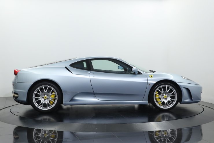 フェラーリ F430 F1 正規ディーラー車 希少右ハンドル 純正19インチ