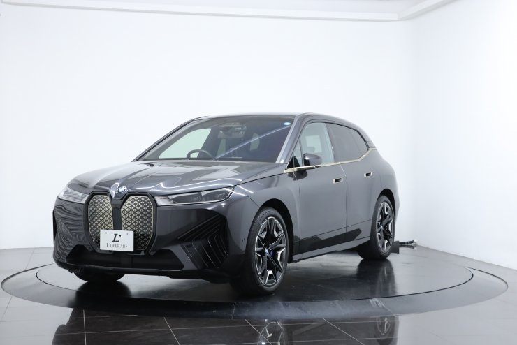 BMW iX xDrive 40 ファーストクラスPKG ラウンジPKG スポーツPKG
