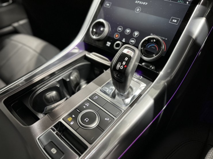 ランドローバー レンジローバースポーツ ＜入庫車両先行案内＞ HSE