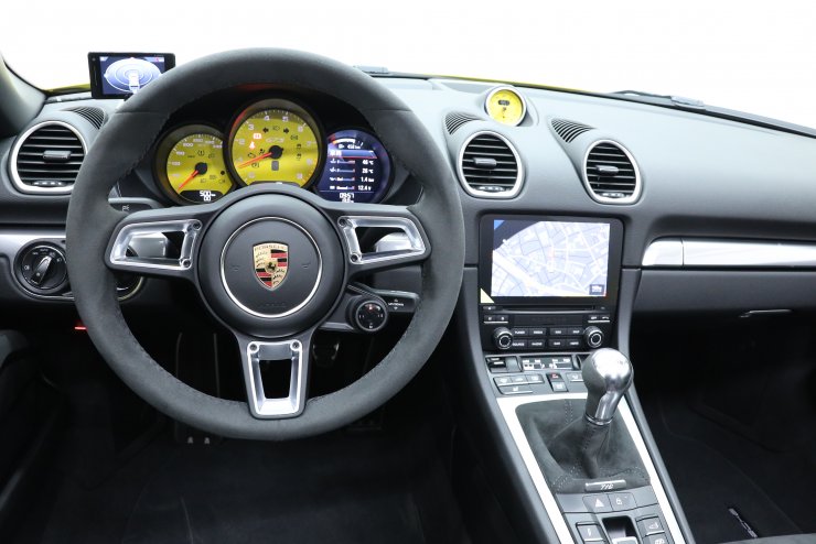 ポルシェ 718 Boxster GTS 4.0 6MT 左H ワンオーナー PCCB PDLS