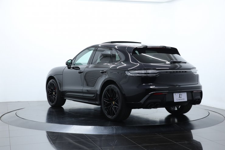 ポルシェ マカン GTS PDK 現行モデル 新車コンディション Sport