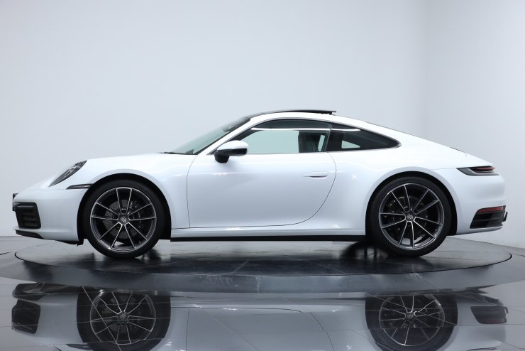 【未使用】Porsche BumperBellows 　ポルシェ　911パーツ エアロパーツ ポルシェ996 911 4SクーペターボOEスタイルノー