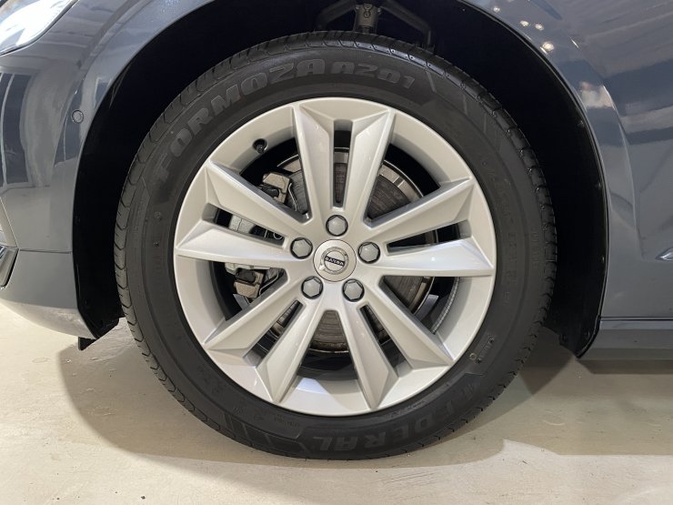 ヒメル様　ご確認用 展示車一覧 | ボルボ・カー 練馬