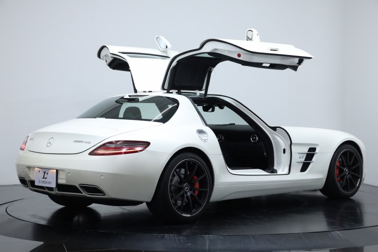 AMG SLSクラス Coupe 有償カラー【デジーノミスティックホワイト2