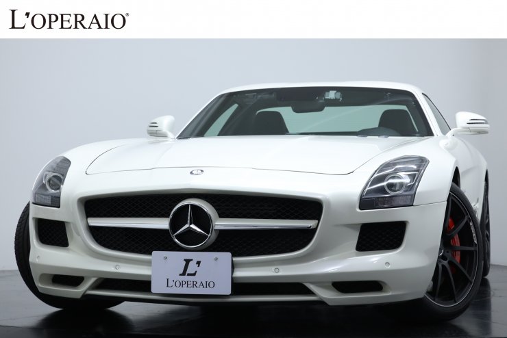 GT AUTOS メルセデスベンツ SLS AMG ホワイト 1/18ジャンク品