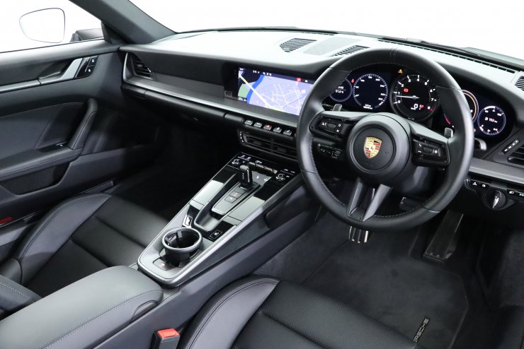 ポルシェ 911(Type992) Carrera S PDK GTステアリング ACC レーン