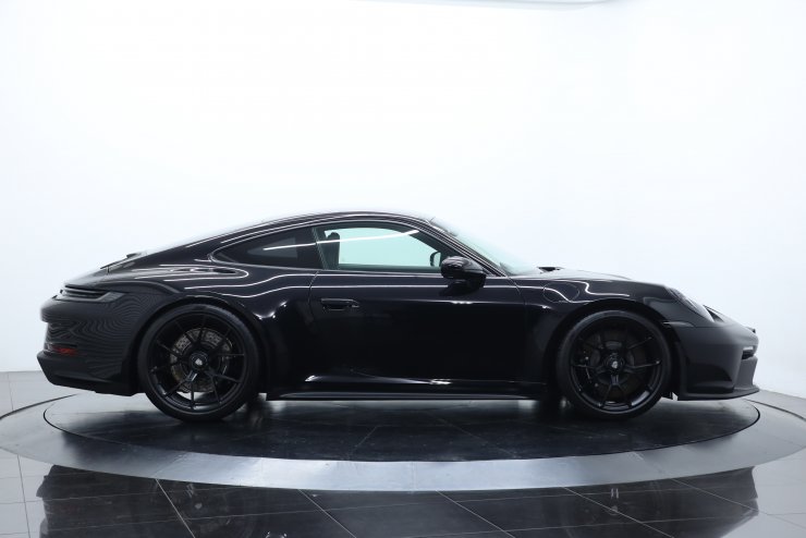 マッドバグ系　ポルシェボディ　中古 ポルシェ 911(Type997) Carrera 4 GTS PDK 左ハンドル スポーツ
