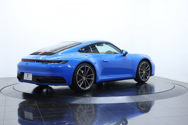 ポルシェ 911(Type992) Carrera PDK ワンオーナー シャークブルー