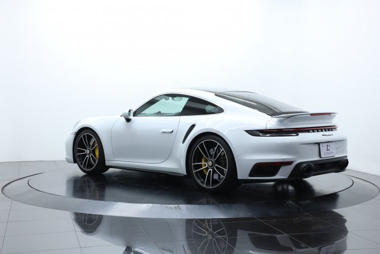 ポルシェ 911(Type992) Turbo S PDK オプション総額約380万円