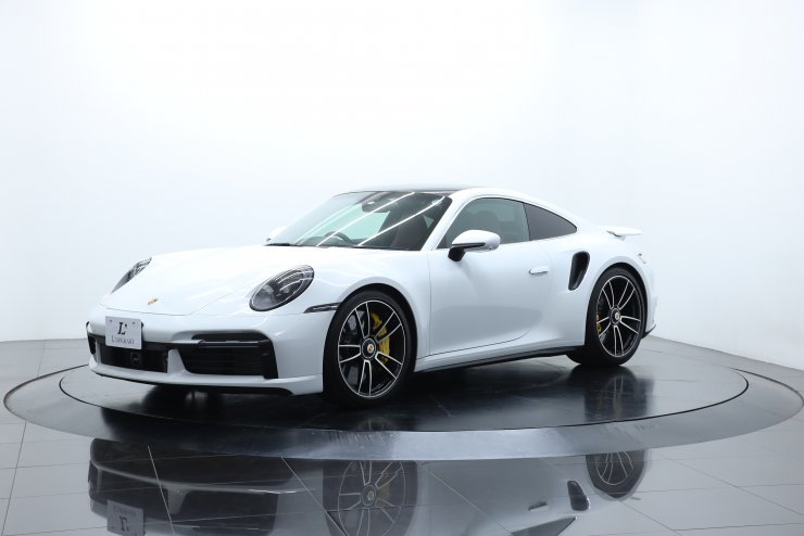 ポルシェ 911(Type992) Turbo S PDK オプション総額約380万円
