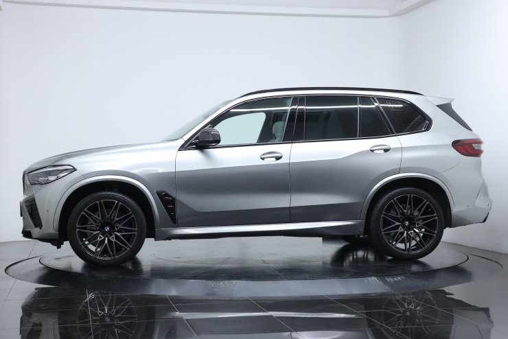 BMW X5 M Competition ワンオーナー 現行モデル B＆Wダイヤモンド