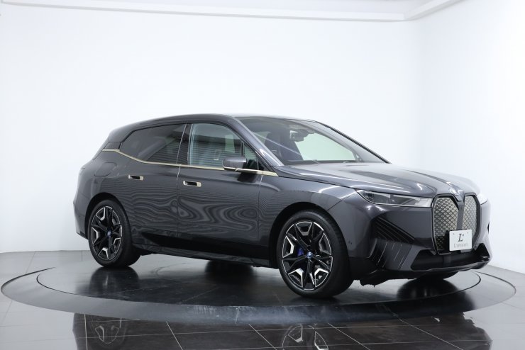BMW iX xDrive 40 【乗り出し総額868万円】ファーストクラスPKG