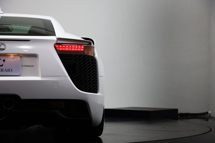 レクサス LFA 【世界限定500台】レッドレザー レッドキャリパー