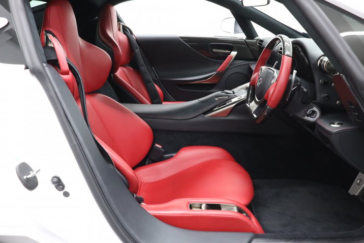 レクサス LFA 【世界限定500台】レッドレザー レッドキャリパー
