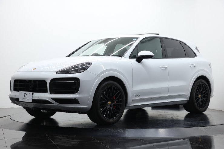 ポルシェ カイエン GTS Tip-S【乗り出し総額1,820万円】1オーナー 有償