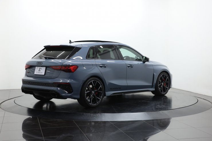 アウディ RS3 Sportback【乗り出し総額1,055万円】1stEdition 限定50台