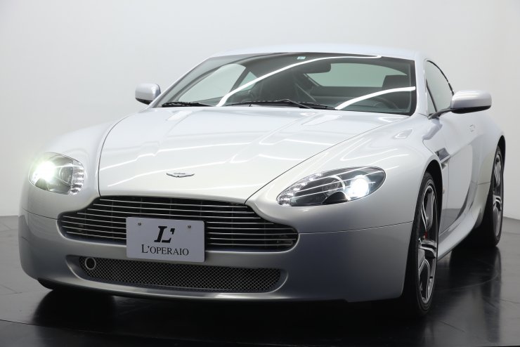 アストンマーティン V8 ヴァンテージ N400【乗り出し総額598万円】世界