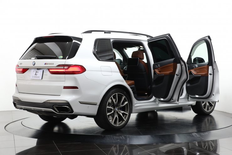 BMW X7 M50i【乗り出し総額1,050万円】タルトゥーフォレザー 純正22 