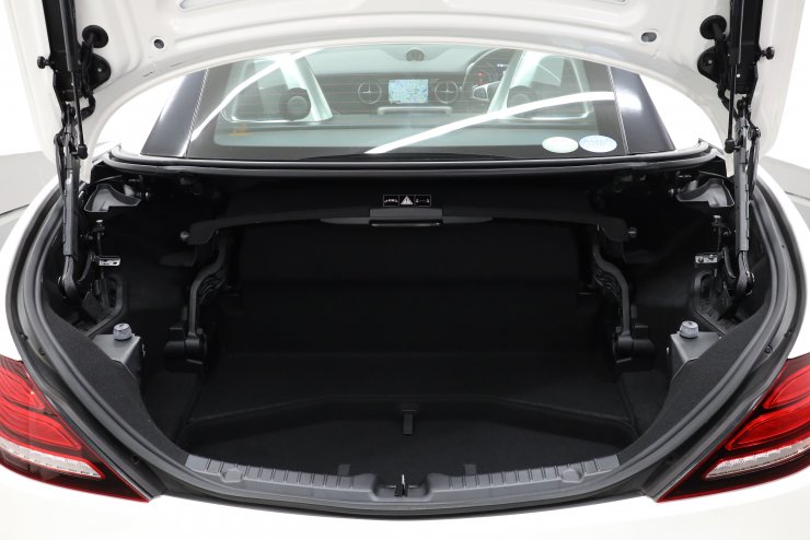 メルセデスベンツ SLCクラス SLC180 スポーツ レッドアート