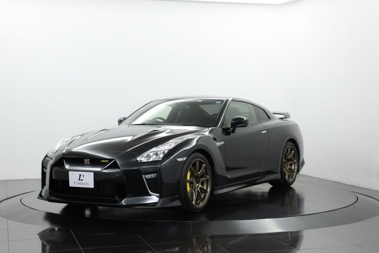 日産 GT-R Premium edition T-spec 走行600km 特別仕様車 カーボン