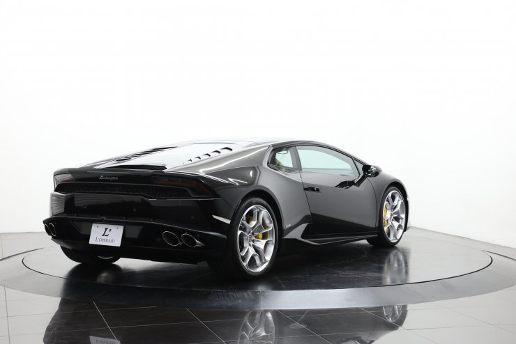 ランボルギーニ ウラカン LP610-4 【乗り出し総額2,433万円】ネロ