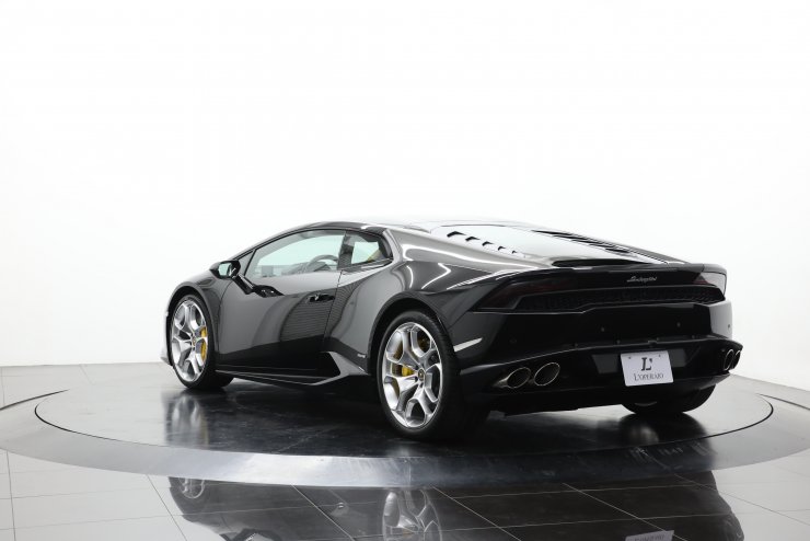 ランボルギーニ ウラカン LP610-4 【乗り出し総額2,433万円】ネロ