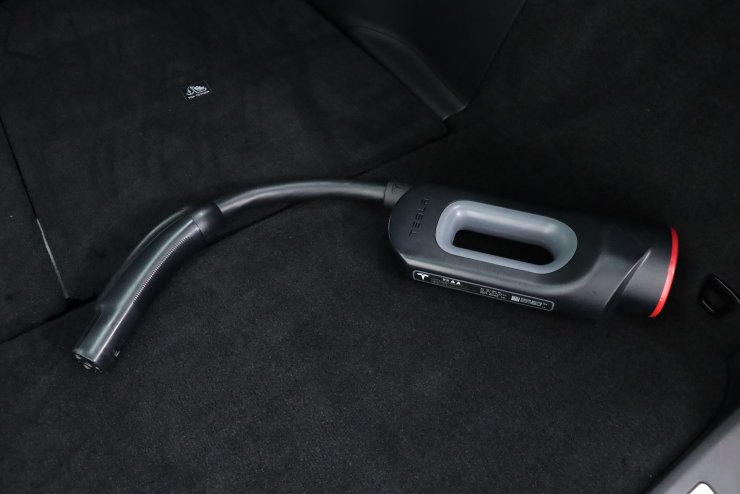 テスラ モデルX P100D ワンオーナー 6人乗り 【乗り出し総額1,283万円