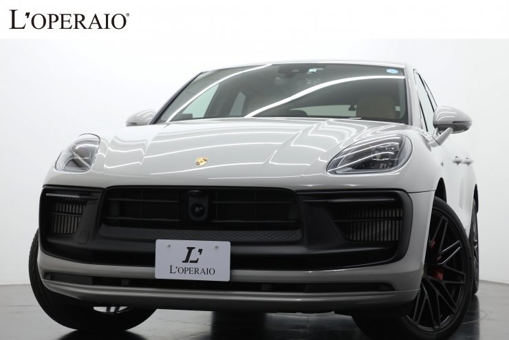 ポルシェ マカン GTS 現行モデル ワンオーナー クレヨン