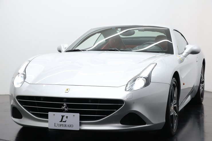 フェラーリ カリフォルニア T F1 DCT 【総額1,633万円】レッドレザー