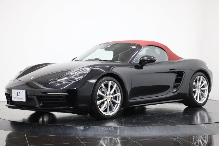 ポルシェ 718 Boxster PDK オプションカラー：ジェットブラック