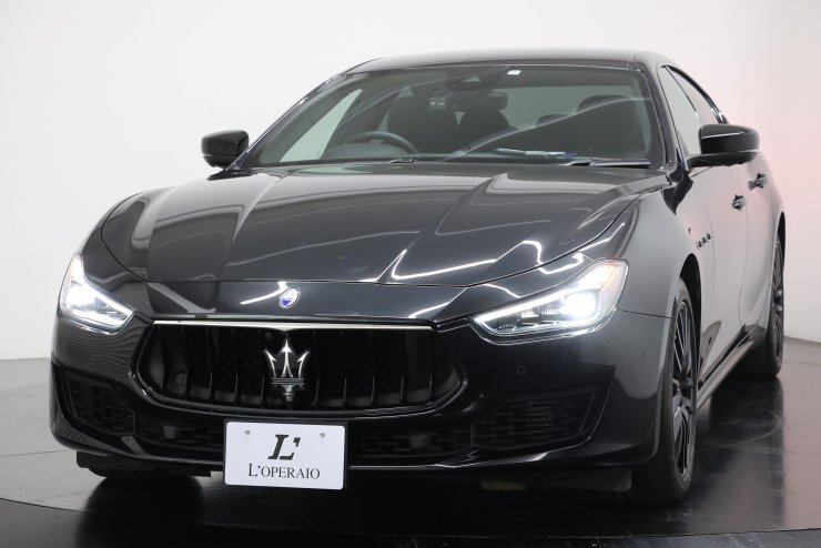 マセラティ ギブリ ディーゼル ファイナルエディション 【総額673万円