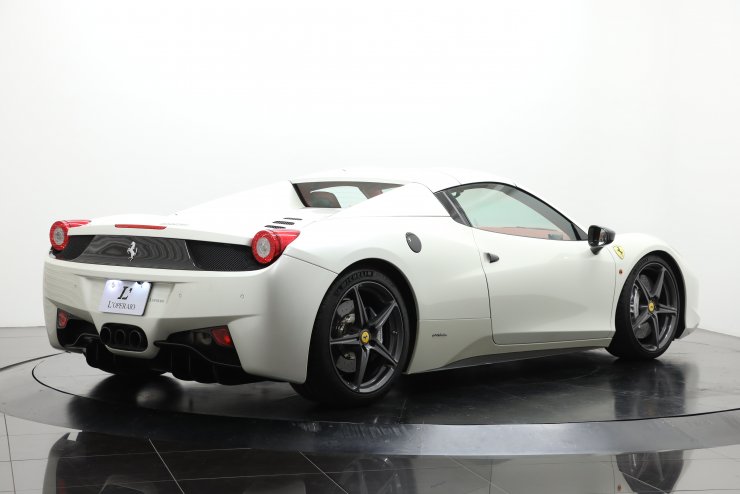 フェラーリ 458 Spider F1 DCT 【乗り出し総額3,493万円】左ハンドル