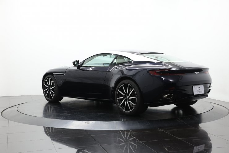 アストンマーティン DB11 Launch Edition【乗り出し総額1,713万円