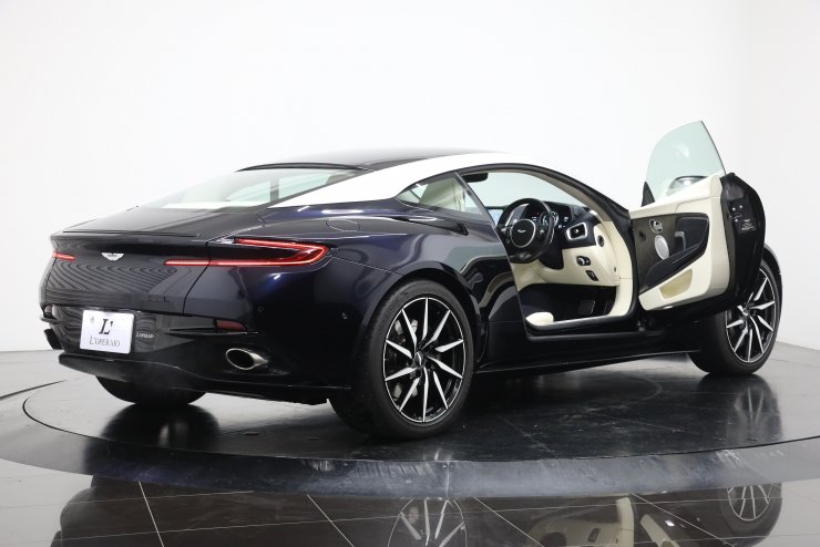 超レア アストンマーティン 日本語版　オーナーズマニュアルガイド箱付き 超レア アストンマーティン 日本語版 オーナーズマニュアル