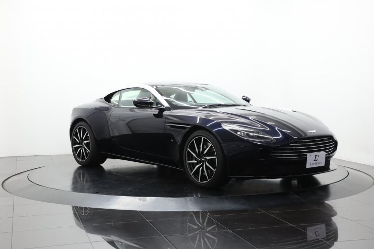アストンマーティン DB11 Launch Edition【乗り出し総額1,713万円