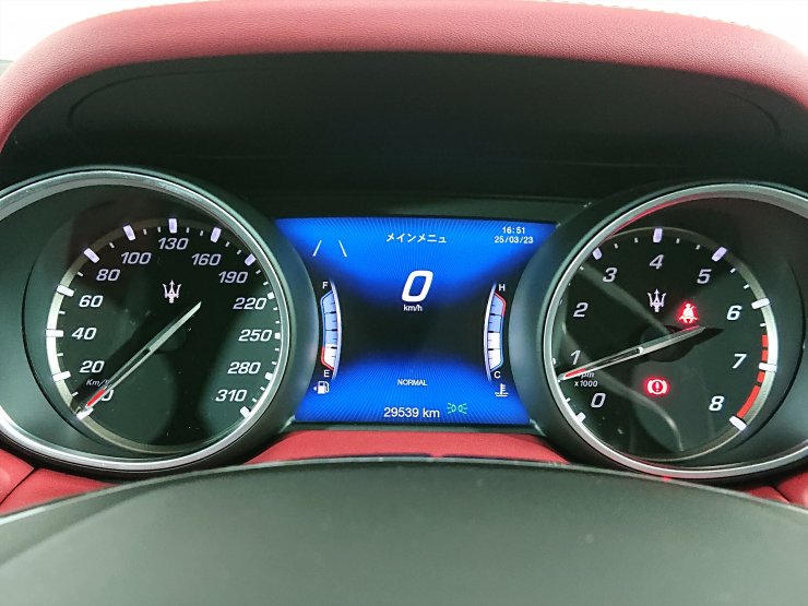 マセラティ レヴァンテ レヴァンテ 3.0 4WD 2019年モデル 1オーナー