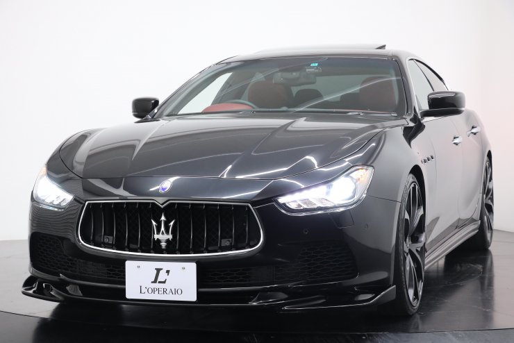 マセラティ ギブリ S パフォーマンスパッケージ 【乗出し総額463万円