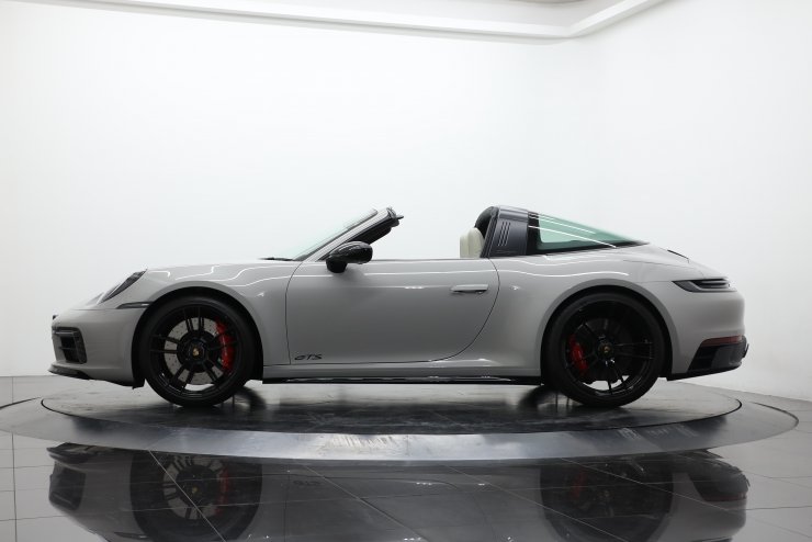 1/18 ポルシェ 911 (992) タルガ 4 GTS シルバー PMA 1/18 ポルシェ 911 (992) タルガ 4 GTS シルバー PMA - メルカリ